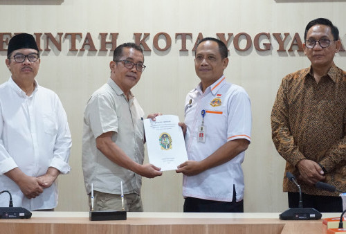 Serahkan Memori Jabatan kepada Tiga Plt, Hasto Pastikan Program OPD Tetap Berjalan