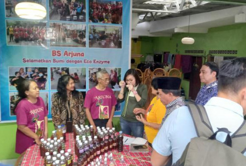 Wamen Ekraf Irene Umar Kunjungi Kampung Pringwulung Condongcatur dan Kampung Pringgodani Depok Sleman