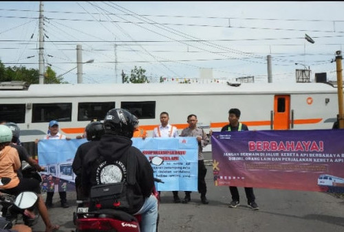  KAI Daop 6 Yogyakarta Gelar 54 Sosialisasi Keselamatan, Ingatkan Disiplin di Perlintasan Kereta Api