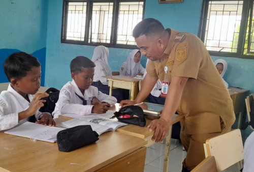 Kisah Haru Anak Kembar Penderita Thalasemia di Mesuji, Setiap Bulan Cuci Darah Demi Tetap Sekolah