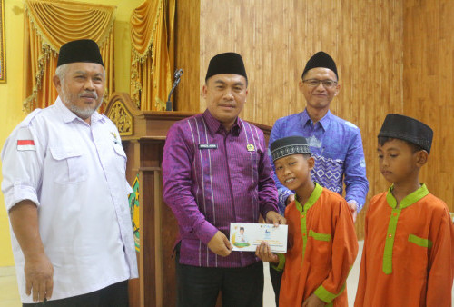 Peduli Anak Yatim dan Penyandang Disabilitas, Kemenag Pringsewu Salurkan 175 Paket Santunan