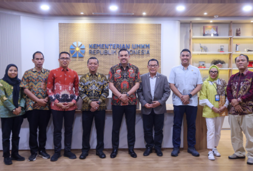 Bupati Pringsewu Temui Menteri UMKM, Bahas Potensi Mocaf hingga Kuliner Lokal