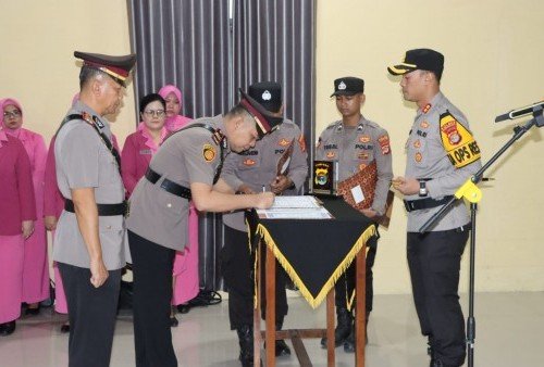 Polres Pringsewu Gelar Sertijab Pejabat Utama dan Kapolsek, Tingkatkan Kinerja dan Pelayanan