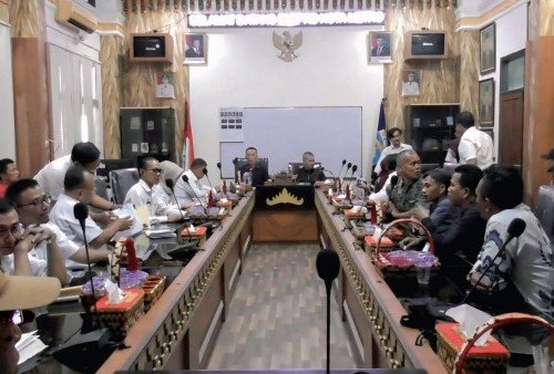 Aksi Warga Karangrejo: DPRD dan Pemerintah Diminta Fokus pada Perbaikan TPAS