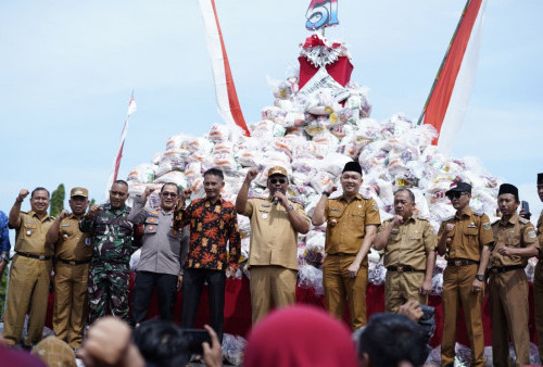 Plt Bupati I Komang Koheri Hadiri HUT Kampung Tanjung Anom, Perkuat Gotong Royong dan Kepedulian Sosial