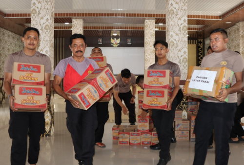 Polres Pringsewu Berangkatkan Bantuan Kemanusiaan ke Aceh, Sumut, dan Sumbar