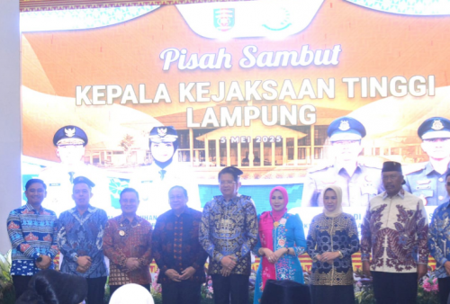 Wabup Lampung Tengah Hadiri Pisah Sambut Kajati Baru di Mahan Agung
