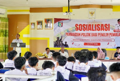 Bupati Pringsewu Ajak Pelajar Jadi Pemilih Cerdas Lewat Pendidikan Politik