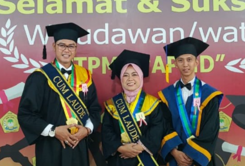 Tiga Pamong Condongcatur Selesaikan Studi Lanjut di STPMD APMD Yogyakarta