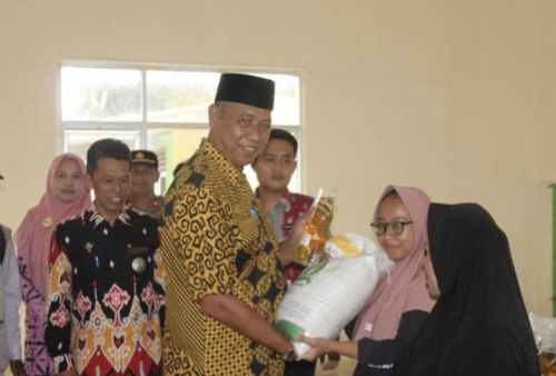 Pemkot Metro dan Bulog Divre Lamteng Salurkan 20,66 Ton Beras CPP 