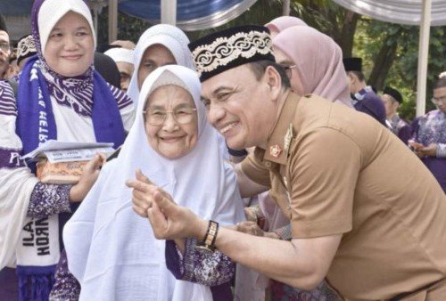 Wali Kota Metro Resmi Lepas 378 Calon Jemaah Haji 2025