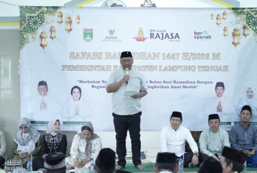 Safari Ramadan di Seputih Raman, Plt. Bupati Lampung Tengah Bagikan Takjil dan Salurkan Bantuan