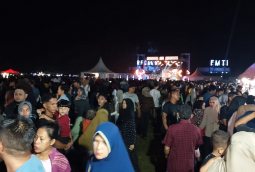 Ribuan Pengunjung Tumpah Ruah di Festival Recaka x Titik Kumpul 2025