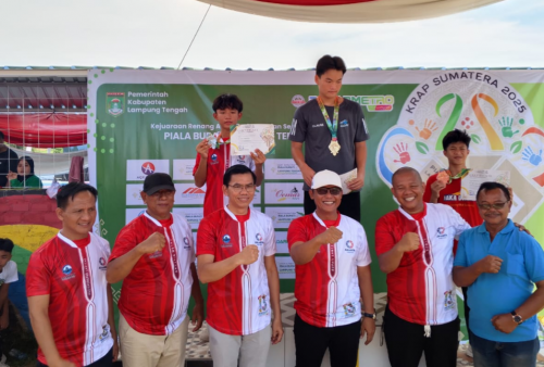 Bupati Ardito Wijaya Resmi Buka Kejuaraan Renang Sumatera Piala Bupati Lampung Tengah