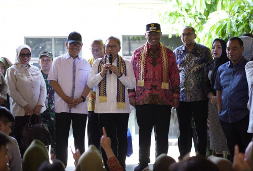 Menko Pangan RI, Zulkifli Hasan Tinjau Program Makan Bergizi Gratis di Lampung Tengah