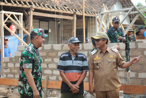 Bupati Lampung Tengah Tinjau TMMD ke-125 di Bangunrejo, Bedah Rumah Warga Jadi Prioritas