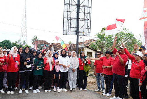 Plt. Bupati Lampung Tengah Lepas Kegiatan Jalan Sehat HUT ke-66 Kampung Suko Binangun