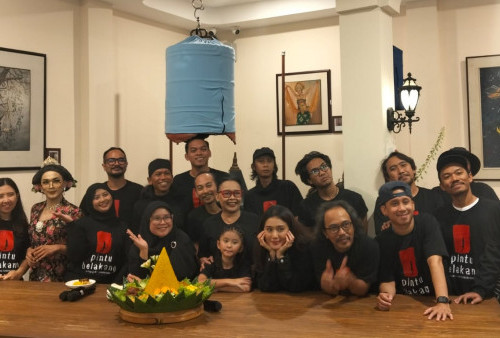 Dari Novel ke Layar Lebar: Pintu Belakang Hadirkan Horor Psikologis yang Menegangkan