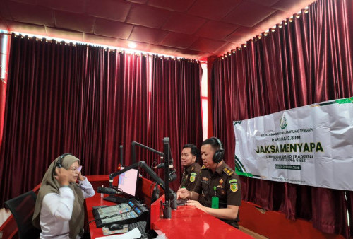 Kejari Lampung Tengah Gencar Edukasi Bahaya Judi Online dan Penipuan APK 