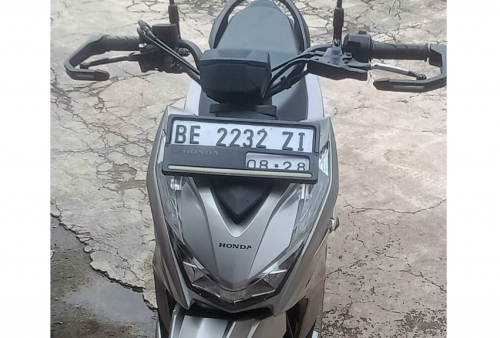 Motor Raib Saat Belanja di Alfamart Gunung Terang, Aksi Pelaku Terekam CCTV