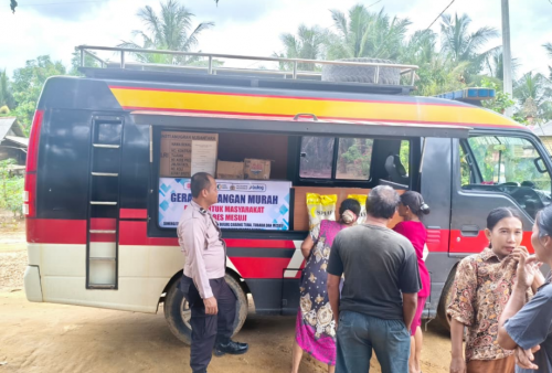 Polres Mesuji Gelar Gerakan Pangan Murah, Ribuan Kilogram Beras Langsung Diserbu Warga