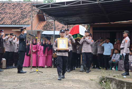 Ribuan Pelayat Antar Kepergian Aipda Triyoto