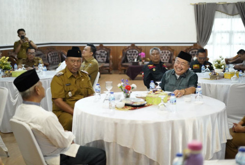 Plt Bupati Komang Koheri Terima Silaturahmi Andi Ahmad Sampurna Jaya