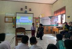 Mahasiswa KKL-PPM Universitas Malahayati Gelar Edukasi PHBS dan Antibullying di SDN 1 Dadimulyo