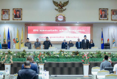 Sekdaprov Lampung Hadiri Paripurna DPRD, Bahas Perubahan Propemperda 2026