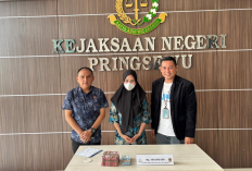  Kejari Pringsewu Terima Titipan Uang Korupsi Bimtek Aparatur Desa 2024