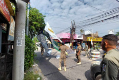 Satpol PP Sleman Tertibkan 24 Spanduk Ilegal di Depok dan Kalasan