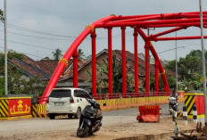 Pembangunan Jembatan Way Sabuk Sisakan Luka, Janji Kontraktor Tak Kunjung Dipenuhi