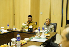 Plt. Bupati Lamteng Tekankan Tata Kelola Profesional di RUPS LB BPRS Rajasa