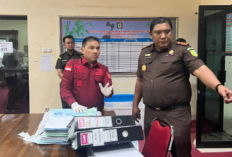 Usut Dugaan Korupsi, Kejari Pringsewu Geledah Rumah dan Kantor Bapenda 