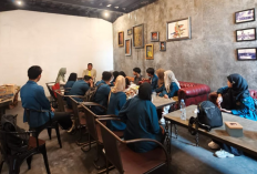 Mahasiswa PBI UM Metro Belajar Langsung Dunia Jurnalistik di Radar Metro Lampung