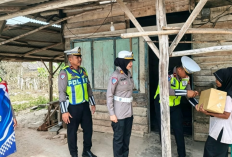 HUT ke-71 Lalu Lintas Bhayangkara, Sat Lantas Polres Mesuji Bagikan Sembako ke Warga