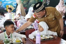 Walikota Metro Awasi Langsung Kualitas Gizi Program Makan Gratis Siswa