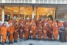 58 Bhikkhu Peserta Walk for Peace 2026 Disambut Hangat di Yogyakarta