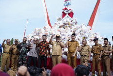 Plt Bupati I Komang Koheri Hadiri HUT Kampung Tanjung Anom, Perkuat Gotong Royong dan Kepedulian Sosial