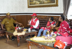 Plt. Bupati Lampung Tengah Lepas Relawan PMI untuk Bantu Korban Bencana di Sumatera