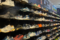 Laris via Live Streaming, Toko Sepatu Sukarame Jual Belasan Pasang Sehari