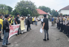 Aksi Damai Aliansi Masyarakat Lampung Utara Menggugat, Warga Tuntut Evaluasi Kepala Dinas dan Tanggung Jawab Bupati