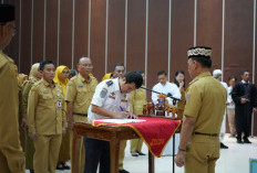 Fokus pada Pelayanan Publik Lebih Baik, Wali Kota Metro Lantik 100 Pejabat Baru