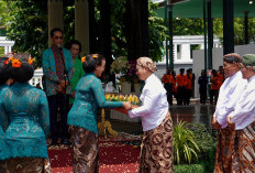 Mangayubagya 80 Tahun Sri Sultan HB X, Kirab Budaya Warnai Peringatan di Kraton Yogyakarta