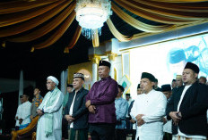 Plt. Bupati Lampung Tengah Hadiri Haul dan Doa Bersama di Ponpes Wali Songo