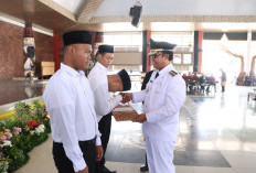 HUT ke-80 RI: Bupati Ardito Wijaya Hadiri Penyerahan Remisi dan Ramah Tamah Bersama Veteran dan Paskibraka