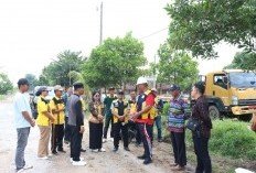 I Komang Koheri Tinjau Progres Perbaikan Jalan di Rama Dewa