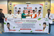  Dorong Gerakan Peduli Lingkungan, PKS Lampung Resmi Kerja Sama dengan Bank Sampah Emak.id